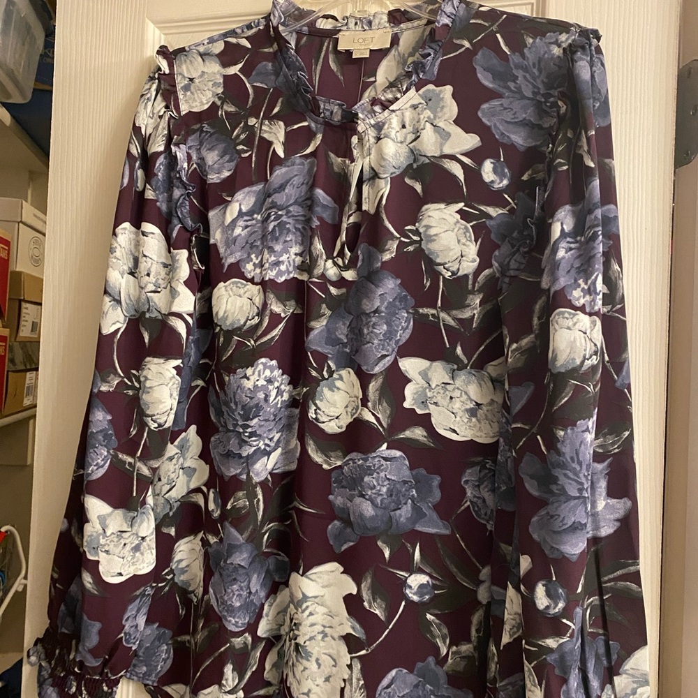 Loft floral print blouse.